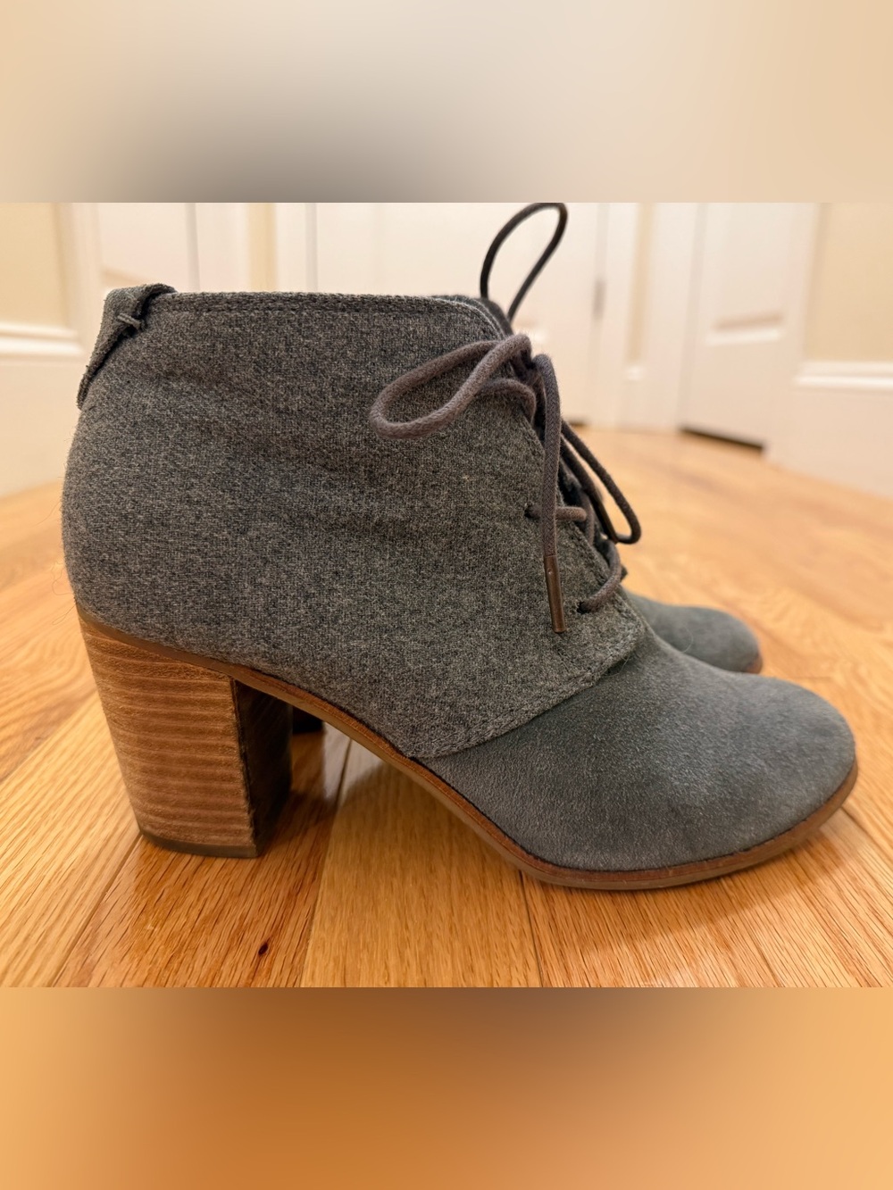 Toms Lunata Suede Lace-Up Ankle Boots